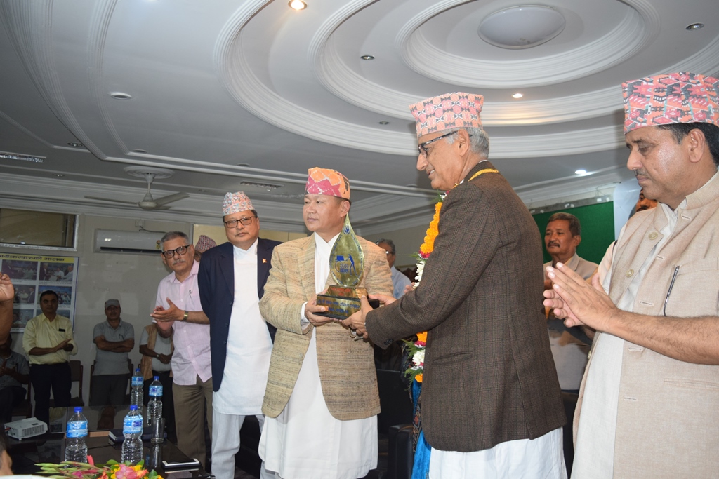 prakash puraskr  (1)