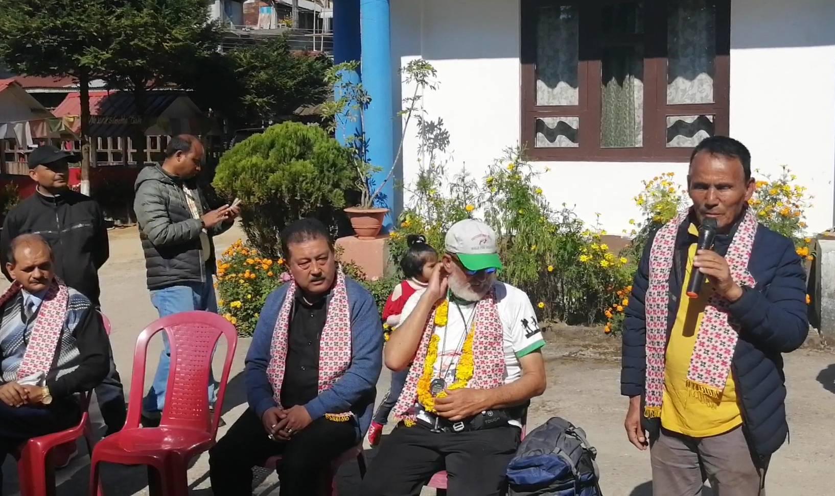 mirik municipality chief LB Rai welcoming Nepali hikers from dharan pradeshportal.com birat anupam