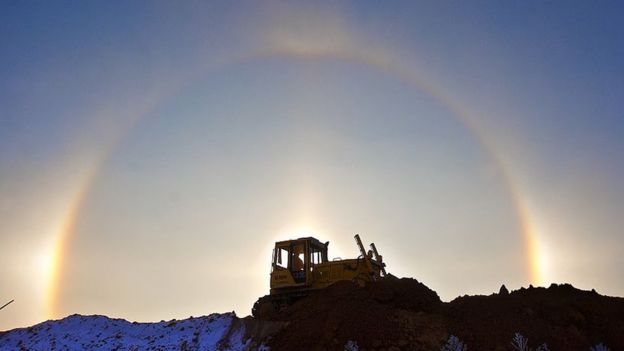 _111418796_tractorgettyimages-459819454