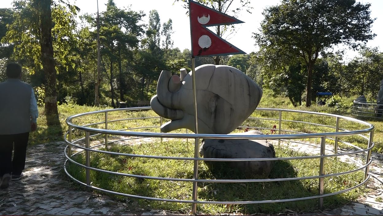 stone-heart-in-talatalaiya