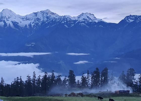 गणेश हिमाल छातिमा बोकेर बसेको सिचेत ताल