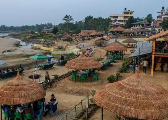 मुख्य याममै सौराहामा आएनन् पर्यटक