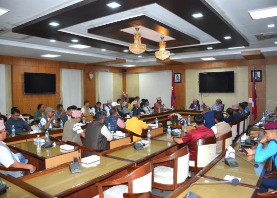 सरकार र यातायात व्यवसायीबीच छबुँदे सहमति,आजबाट यातायात सुचारु