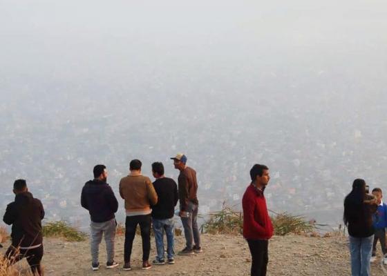 धरानको चिन्डेडाँडामा पर्यटकको बढ्दो चहलपहल