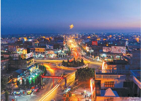 जनसङ्ख्या वितरणमा असन्तुलन, सहर मोहले रित्तिँदै गाउँ