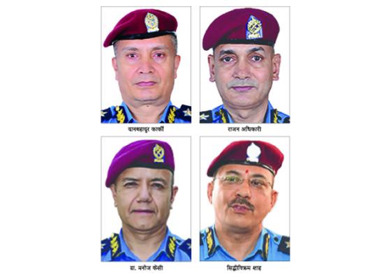 ३३औं प्रहरी प्रमुखका दाबेदार को–कति पानीमा ? ३३औं प्रहरी प्रमुखका दाबेदार को–कति पानीमा ?