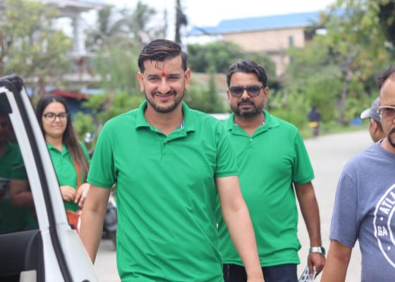 अंग्रेजीमा डिग्री गरेका वाणिज्यतर्फका सबैभन्दा कान्छा उम्मेदवार  धमला चर्चाको शिखरमा 