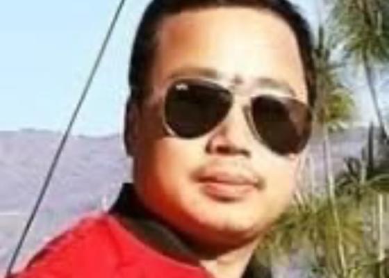 खुट्टा तानेको’ भन्दै पत्रकार नवीन राईलाई साम्पाङले दिए ‘गुइँठे’उपनाम खुट्टा तानेको’ भन्दै पत्रकार नवीन राईलाई साम्पाङले दिए ‘गुइँठे’उपनाम