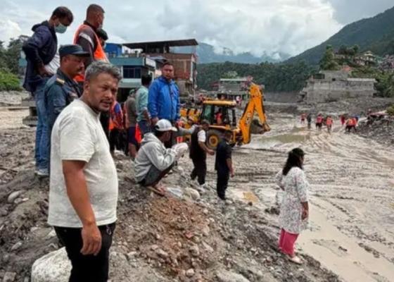 भोटेकोशी हिमबाढीः बेपत्ताको पर्खाइमा आफन्त