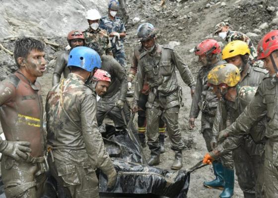 रसुवा–भोटेकोसी बाढीः दैनिकजसो अध्ययन समिति, प्रतिवेदन कार्यान्वयनमा शंका रसुवा–भोटेकोसी बाढीः दैनिकजसो अध्ययन समिति, प्रतिवेदन कार्यान्वयनमा शंका