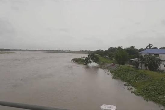 कन्काई नदीको जल सतह सचेतना तहमा, तटीय क्षेत्रका बासिन्दालाई सतर्क रहन प्रशासनको आग्रह कन्काई नदीको जल सतह सचेतना तहमा, तटीय क्षेत्रका बासिन्दालाई सतर्क रहन प्रशासनको आग्रह