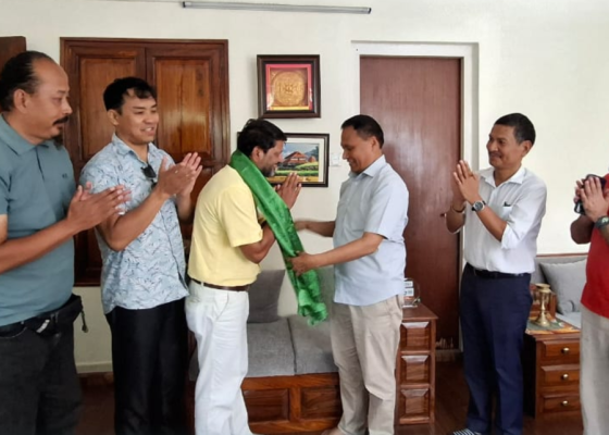 पत्रकार तथा लेखक सन्तोष आचार्य उज्यालो नेपाल पार्टीमा, केन्द्रीय सदस्यको जिम्मेवारी पत्रकार तथा लेखक सन्तोष आचार्य उज्यालो नेपाल पार्टीमा, केन्द्रीय सदस्यको जिम्मेवारी