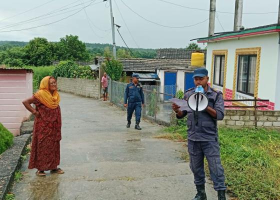 आज राति पाँच प्रदेशका केही ठाउँमा भारीदेखि धेरै भारी वर्षा हुने, तराईमा हावाहुरीको चेतावनी आज राति पाँच प्रदेशका केही ठाउँमा भारीदेखि धेरै भारी वर्षा हुने, तराईमा हावाहुरीको चेतावनी